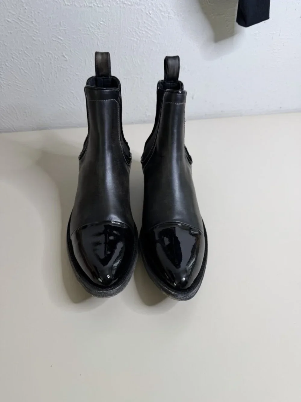 Old Gringo Men 10.5 Western Chelsea Leather Boots Black Patent Cap Toe Unworn